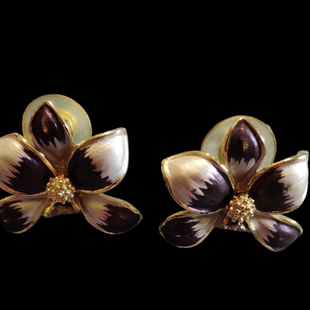 Vintage enamel stud earrings